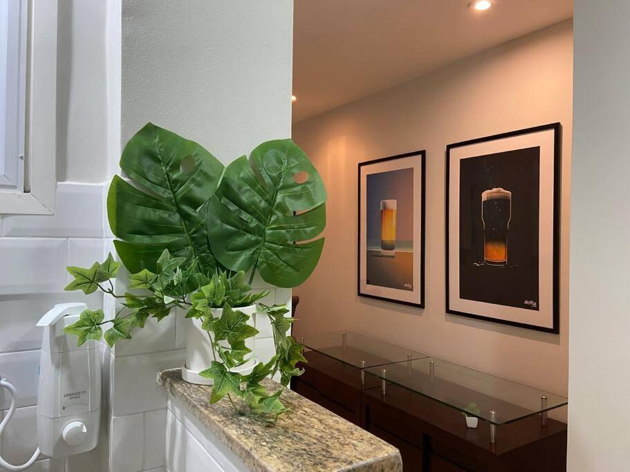 Apartemen Copacabana Na Quadra Da Praia, Predio Com Servicos - Posto 4 Rio de Janeiro